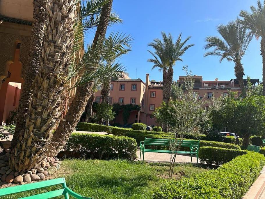 Joli T2 Avec Piscines Appartement